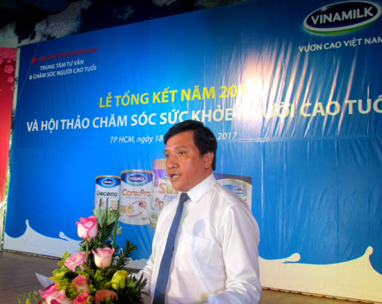 Vinamilk khởi động hành trình chăm sóc sức khỏe cho người cao tuổi ảnh 1